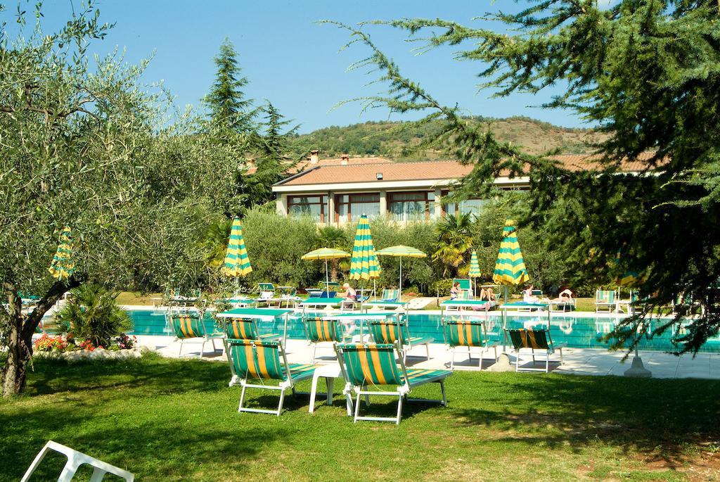 Park Hotel Oasi ガルダ エクステリア 写真