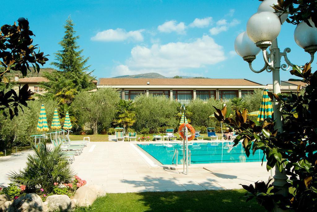 Park Hotel Oasi ガルダ エクステリア 写真